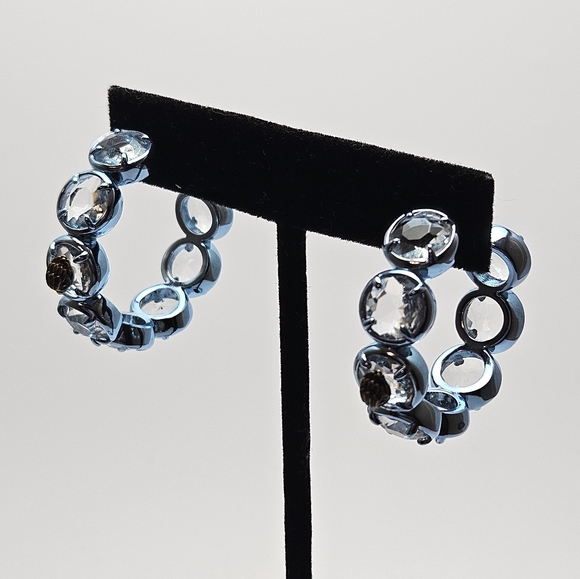 Kurt Geiger London Metallic Blue Eagle Head Earring and Cuff Set - Picture 3 of 9